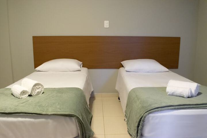 Room 9 of 37