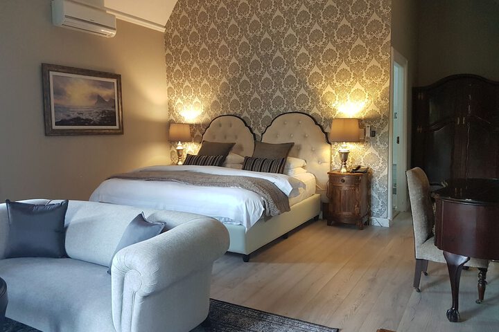Room 182 of 432