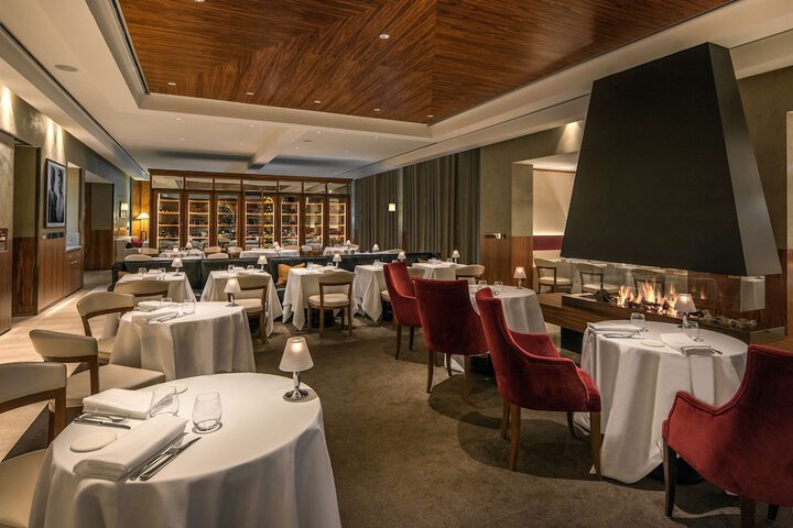 Dining 98 of 143