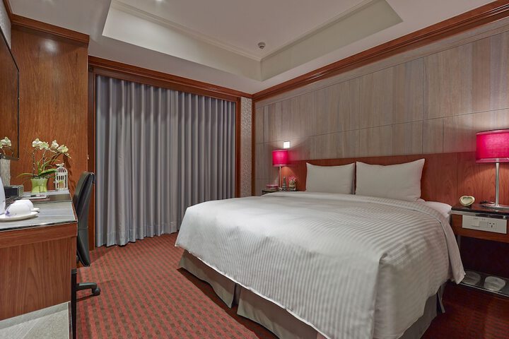 Room 7 of 40