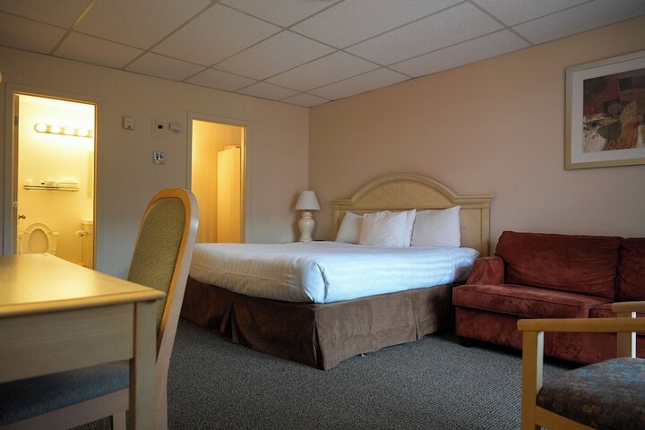 1 King Bed Premium (11 of 21)