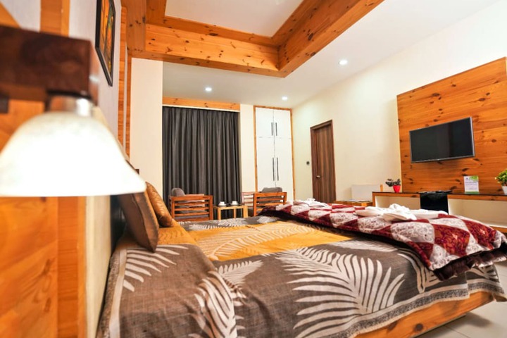 Room 15 of 40