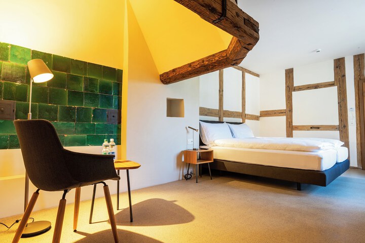 Room 5 of 30