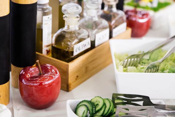Dining 101 of 132