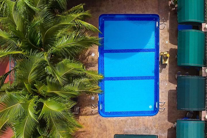 Pool 21 of 31