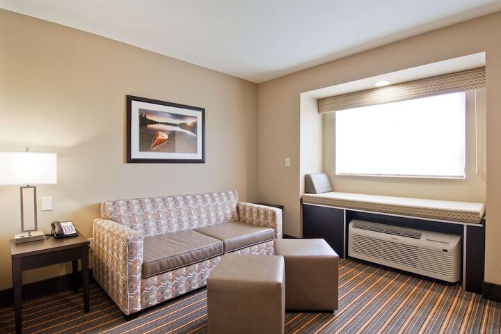 Room 10 of 53