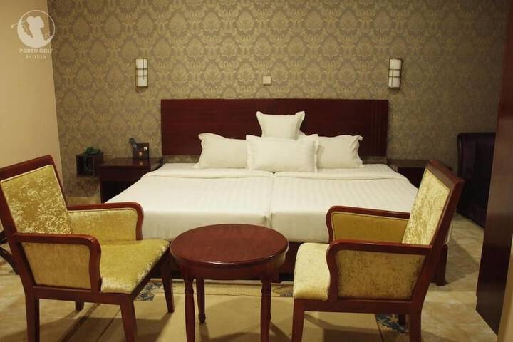 Room 11 of 41