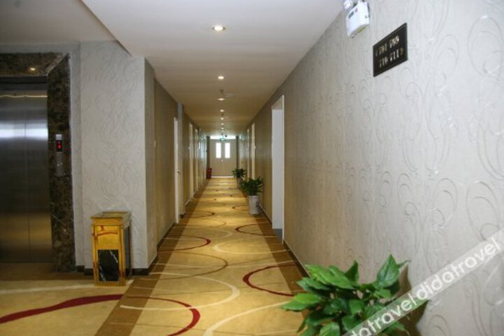 Crown Hotel