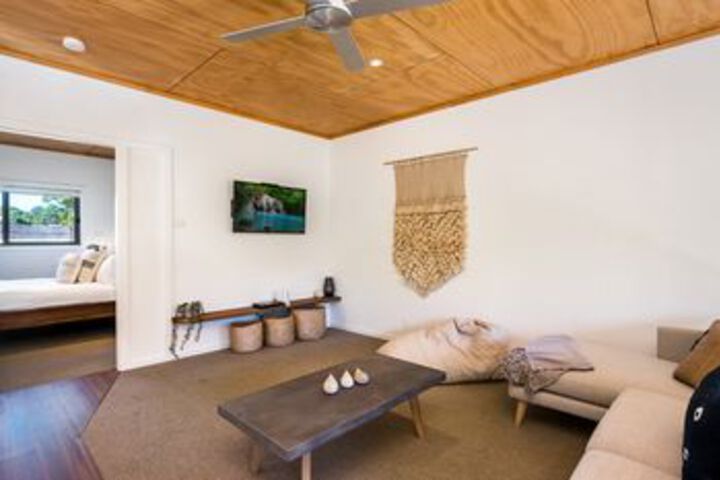 Room 12 of 24