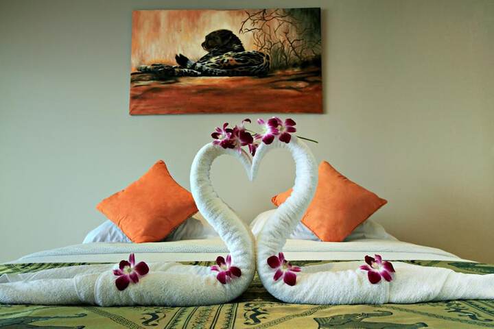 Room 9 of 30