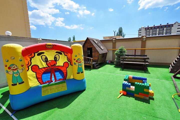 Childrens Activities 32 of 47