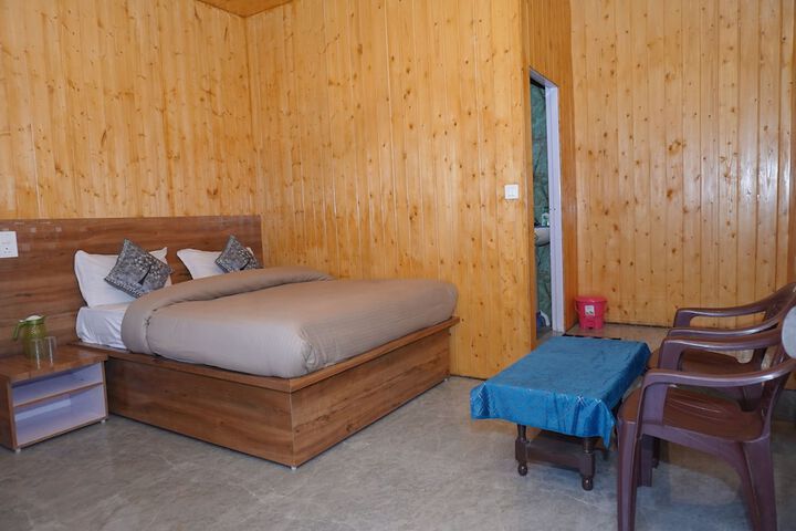 Room 7 of 30