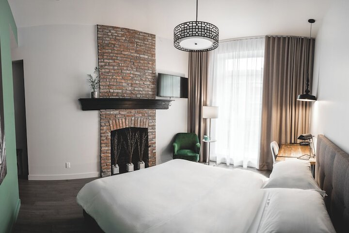 Room 26 of 53