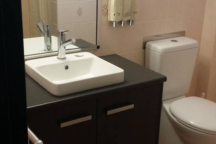 Room 6 of 56