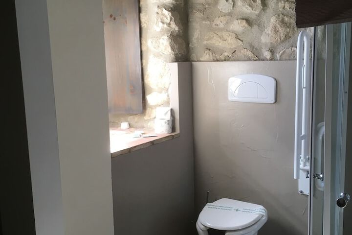 Room 107 of 155