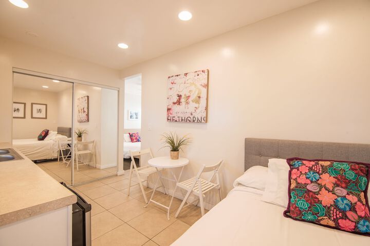 Room 4 of 33