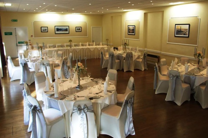 Ballroom/Hall 25 of 31