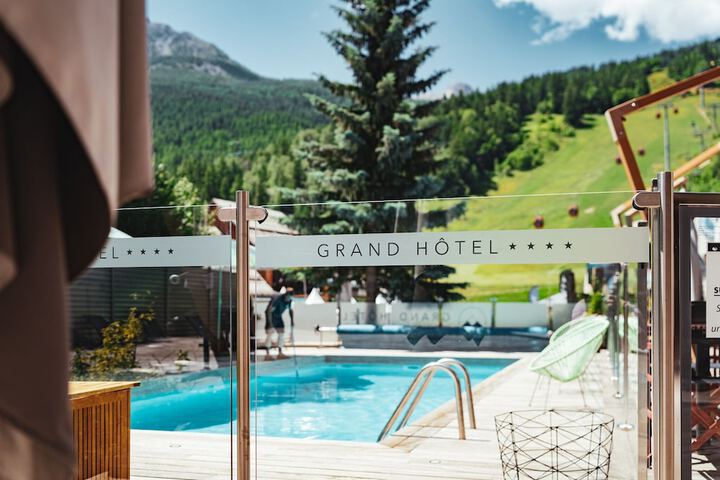 Pools & Facilities