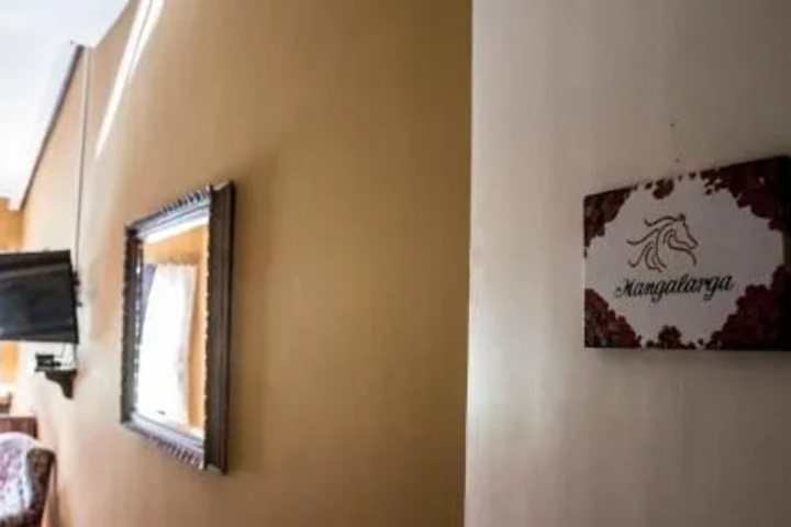 Room 15 of 33