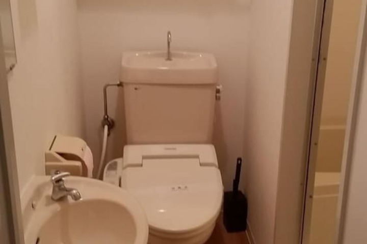 Room 14 of 21