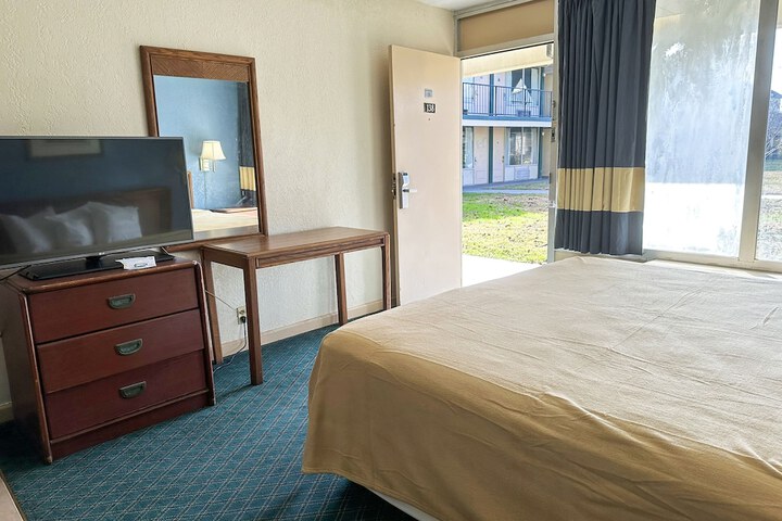 Double Bed (28 of 28)