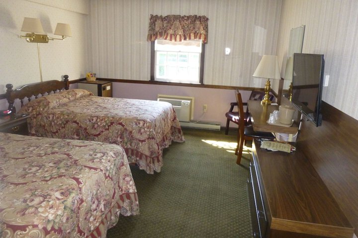 Room 12 of 24