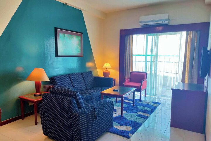 Room 288 of 650