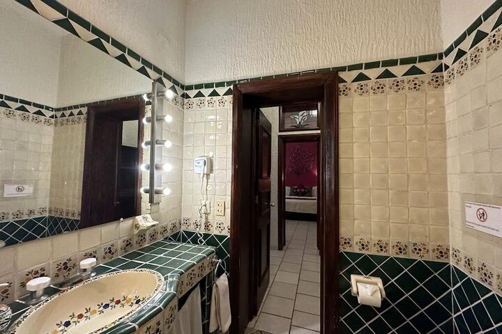 Room 58 of 84