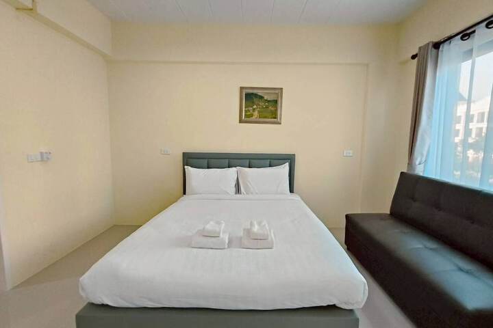 Room 5 of 15