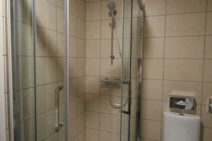 Room 54 of 83