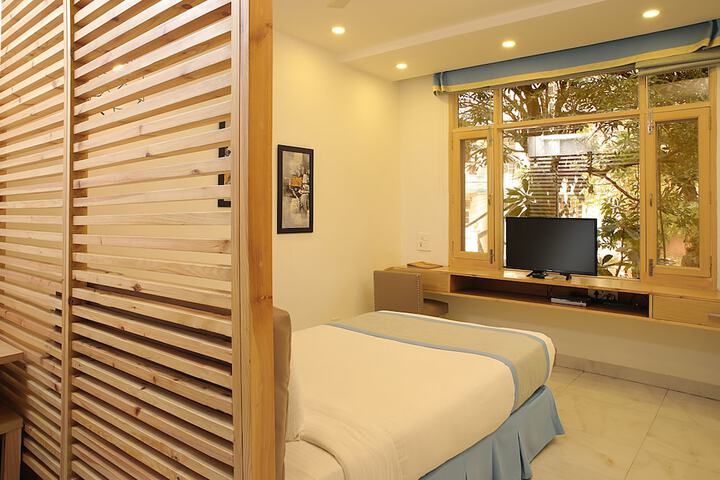 Room 18 of 72