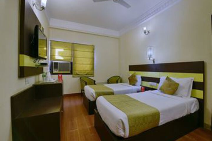 Room 14 of 24