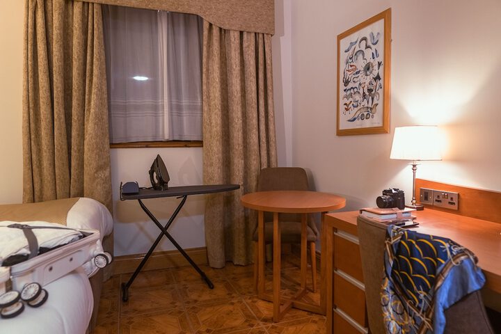 Room 17 of 50