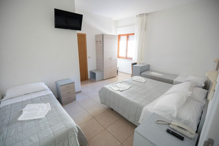 Room 6 of 21