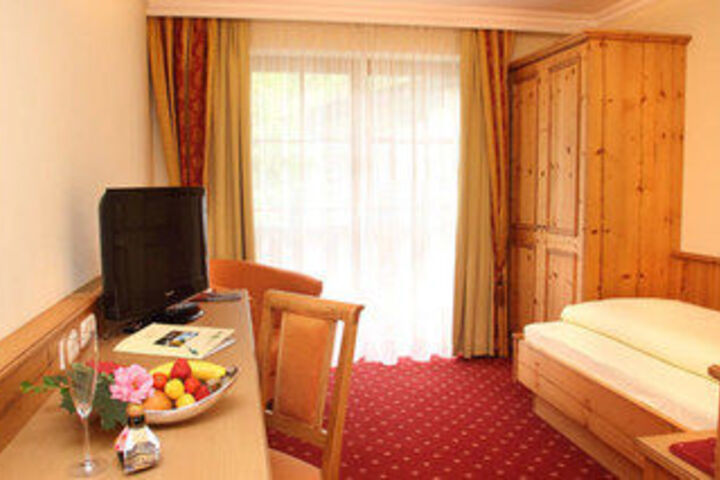 Room 20 of 44