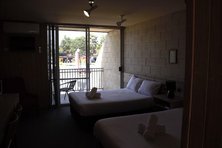 Room 9 of 59