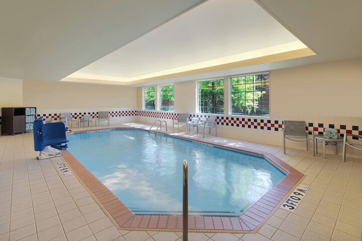 Pool 19 of 36