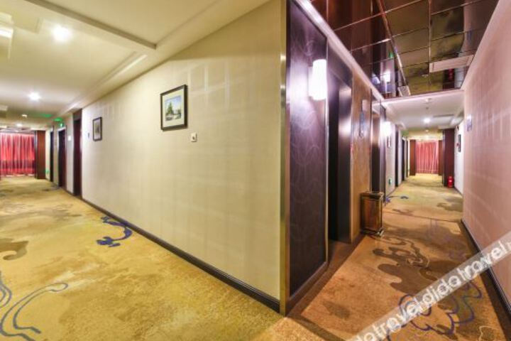 Hotel Interior 11 of 23