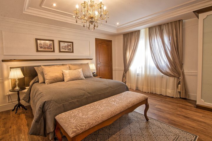 Room 16 of 138