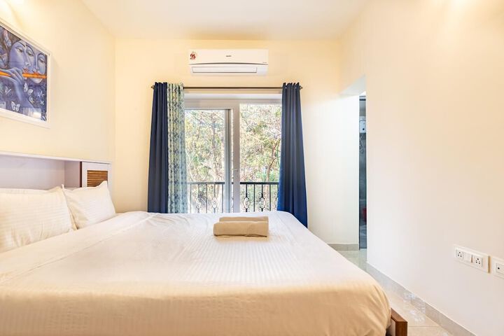 Room 9 of 36
