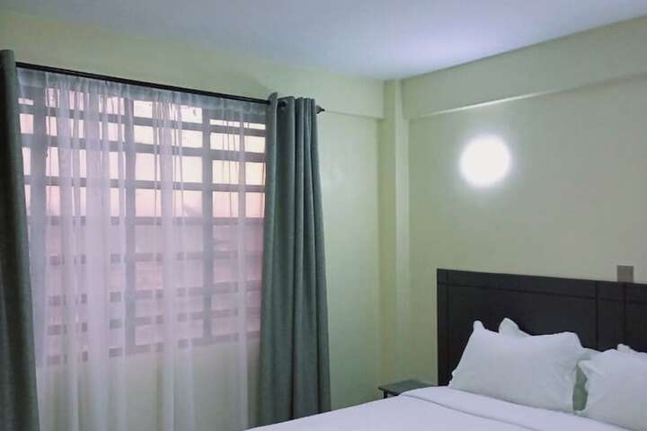 Room 8 of 30