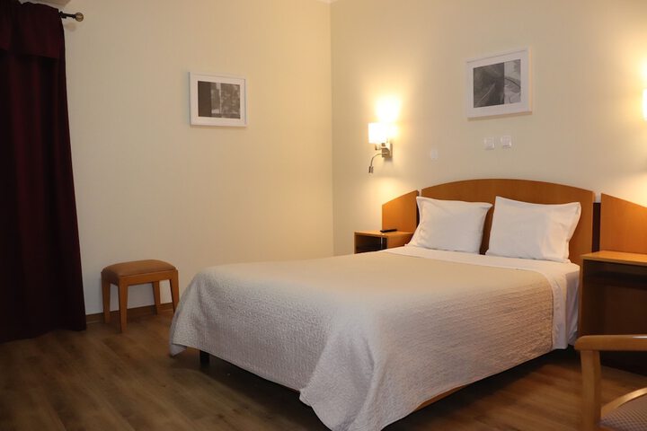 Room 9 of 113