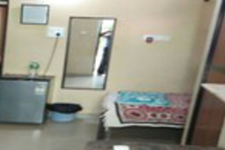 Room 7 of 8