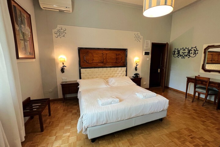 Room 70 of 129