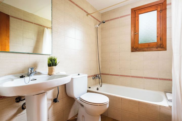 Bath Interior