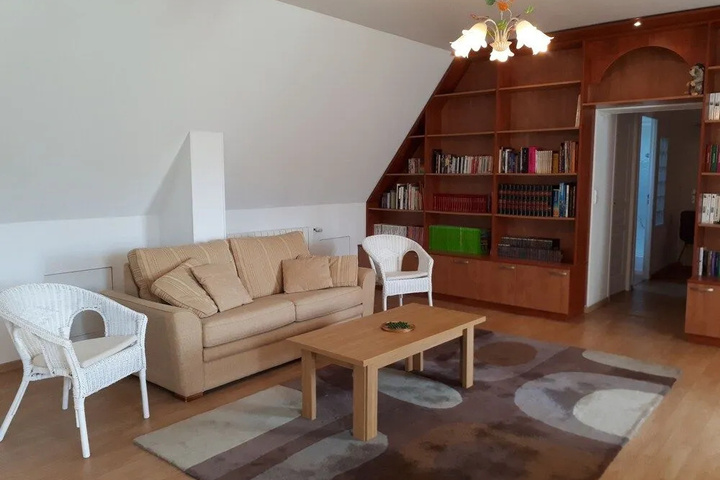 Room 4 of 24