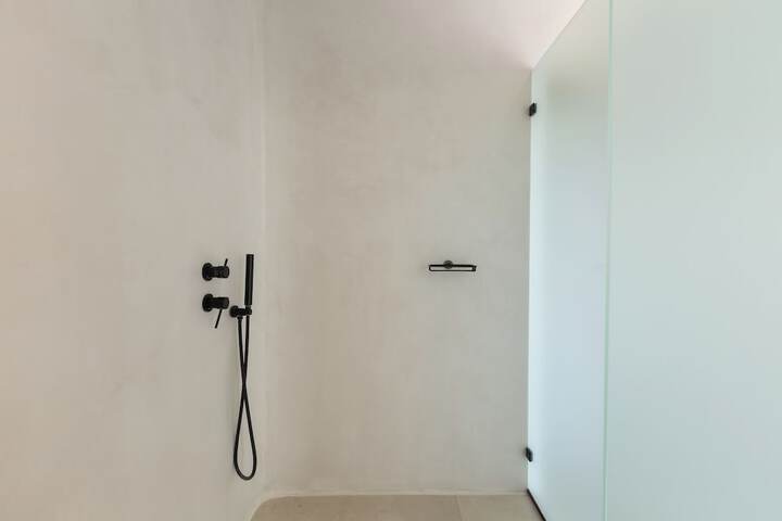 Room 194 of 294