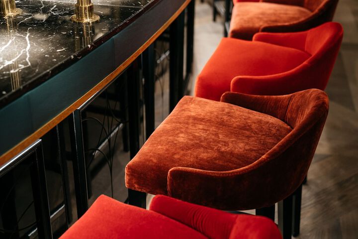 Lounge 61 of 77