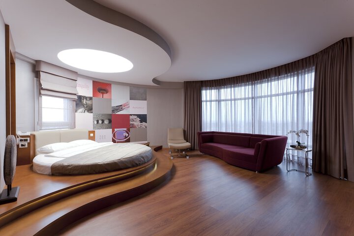 Room 5 of 54