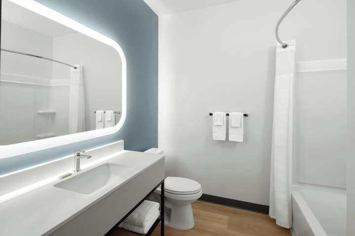 Room 15 of 19